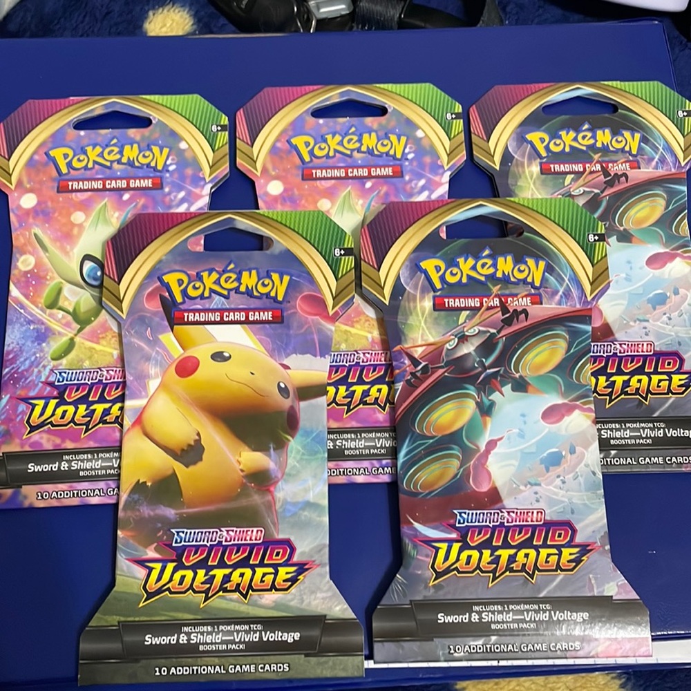 Pokémon cards. 9 packs
